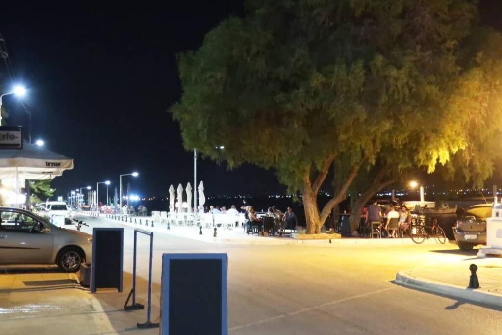 Πολυτελές Διαμέρισμα 2 Χαλκίδα-Παραλία Αυλίδος Paralia Avlidhos Exterior photo